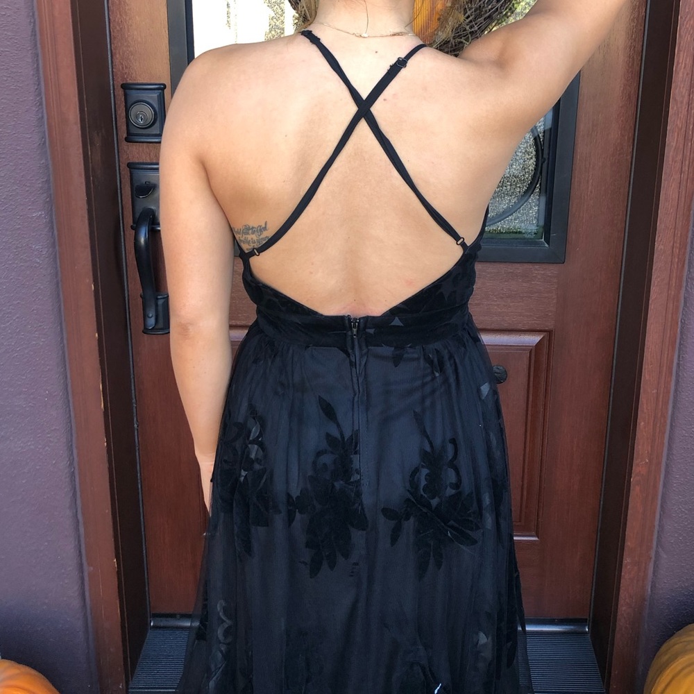 Formal Dress - Picture 4 of 5